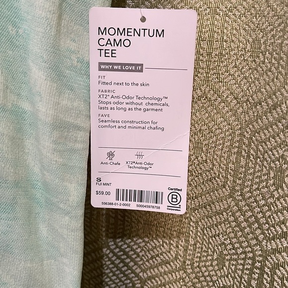 Athleta Momentum Camo Tee size small NWT - Picture 2 of 5